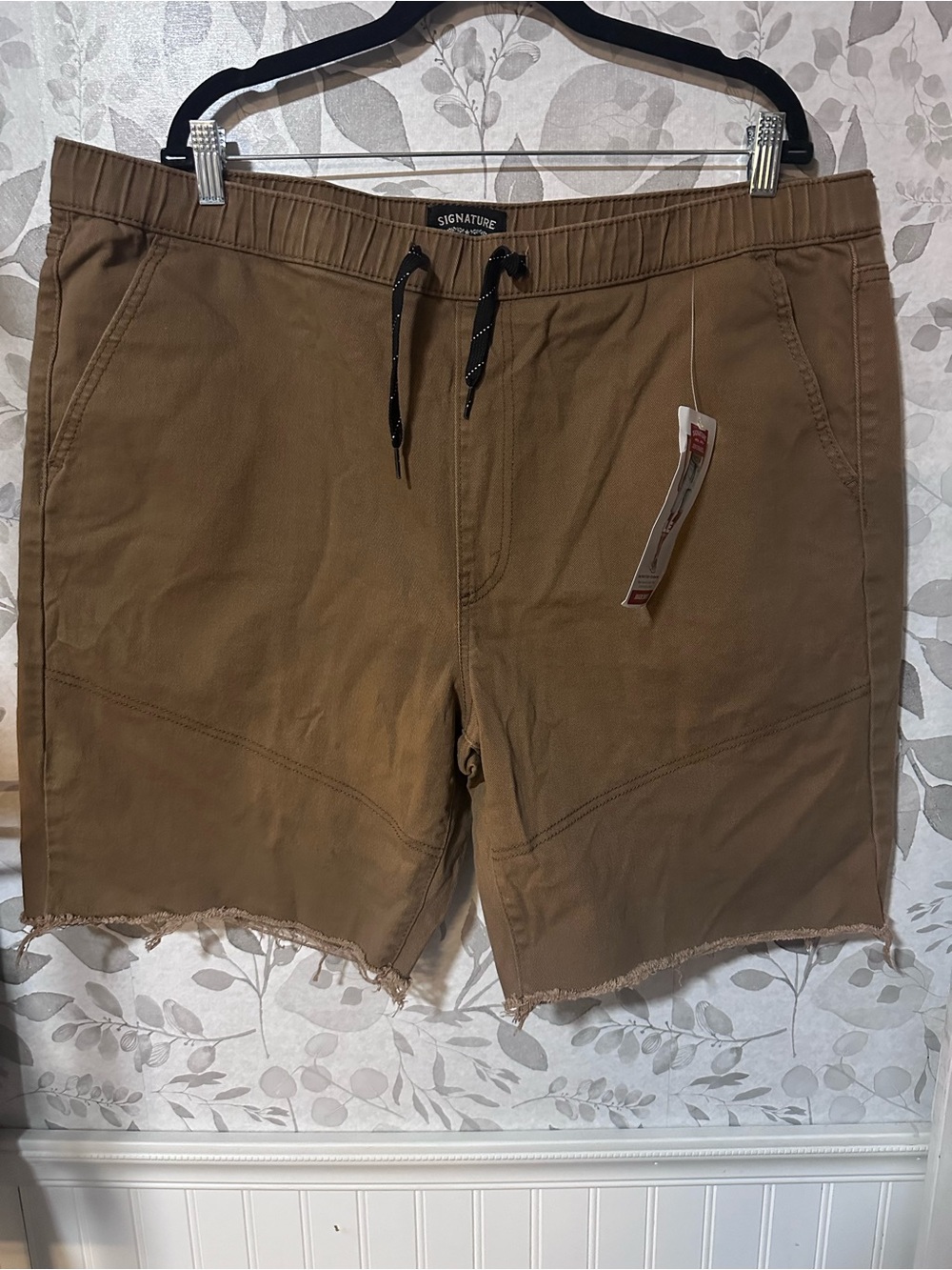 Levi's Brown Men’s Drawstring Elastic waist Hybrid Shorts XXL NWT